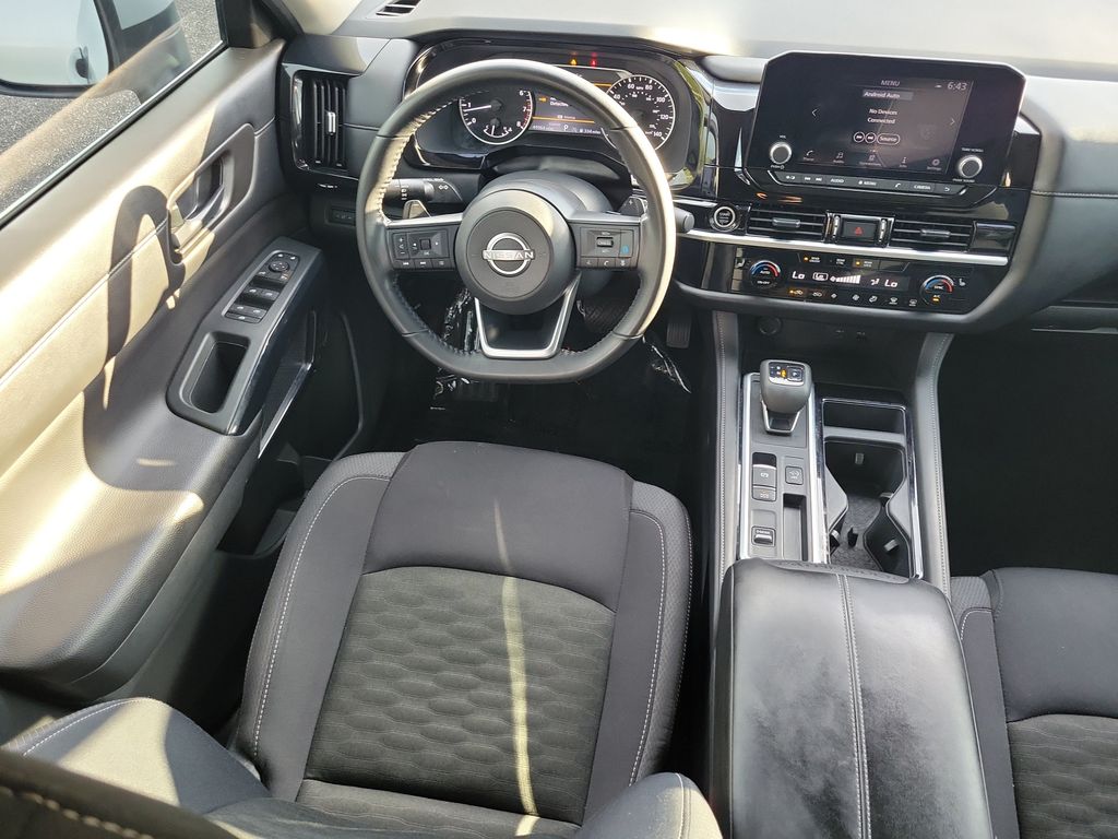 Thumbnail: 2024 Nissan Pathfinder - 6