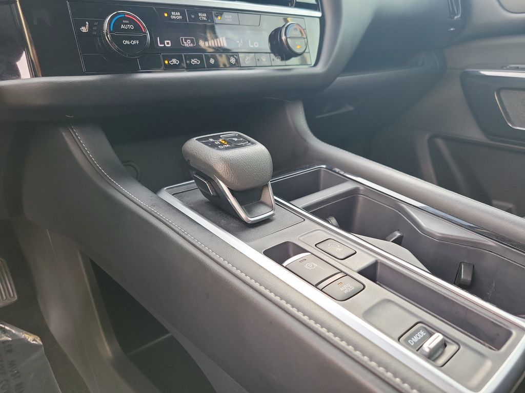 Thumbnail: 2024 Nissan Pathfinder - 12