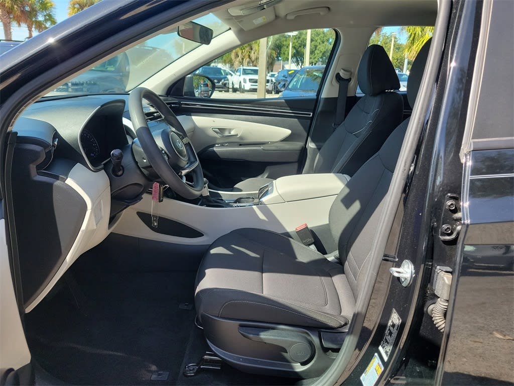 Thumbnail: 2023 Hyundai Tucson - 10