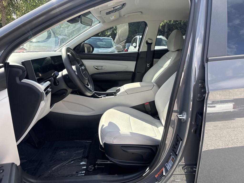 Thumbnail: 2025 Hyundai Tucson - 8