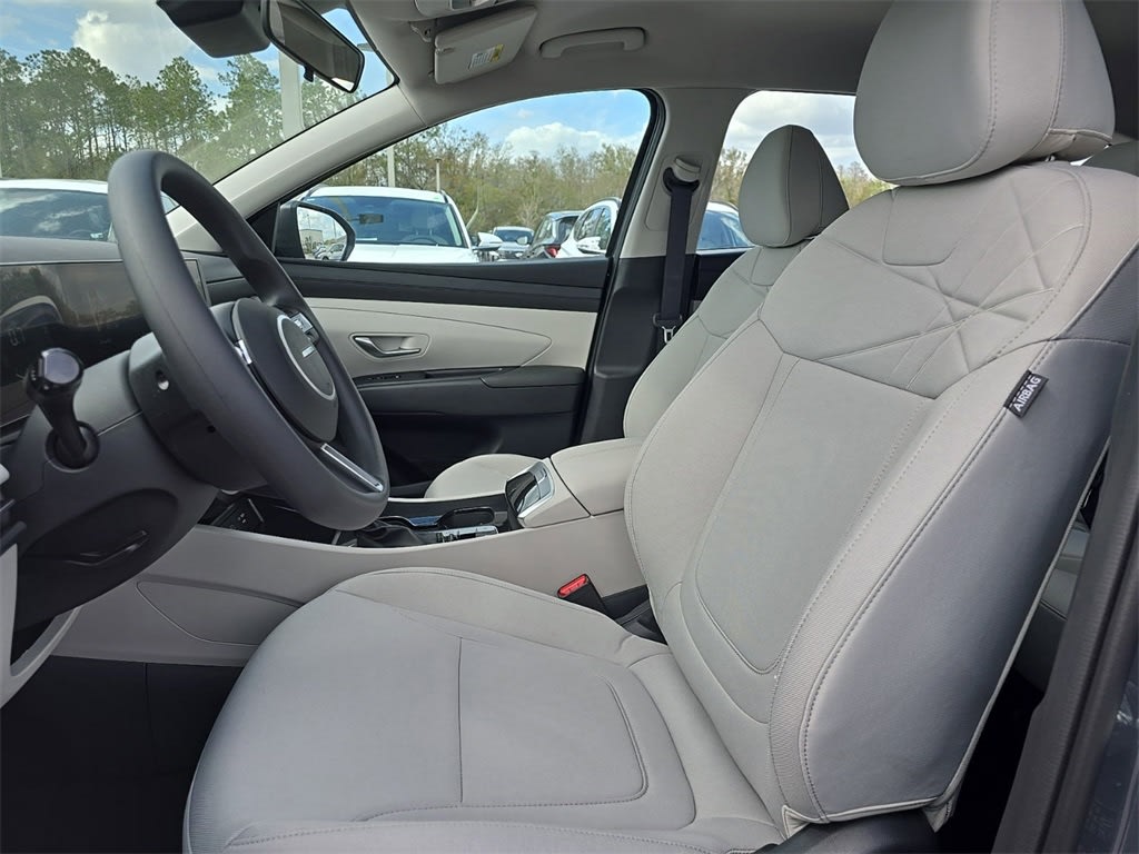 2025 Hyundai Tucson SE 7