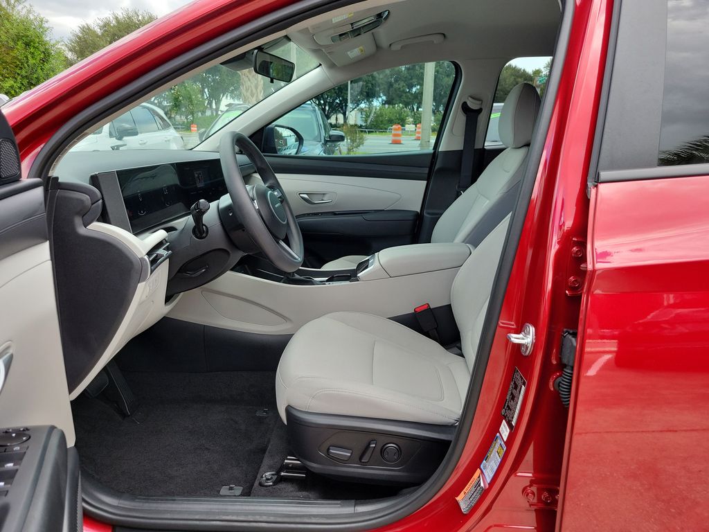 Thumbnail: 2026 Hyundai Tucson - 8