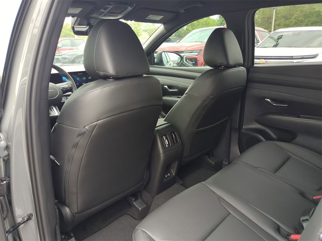 Thumbnail: 2025 Hyundai Tucson - 18