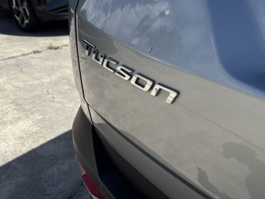 Thumbnail: 2023 Hyundai Tucson - 4