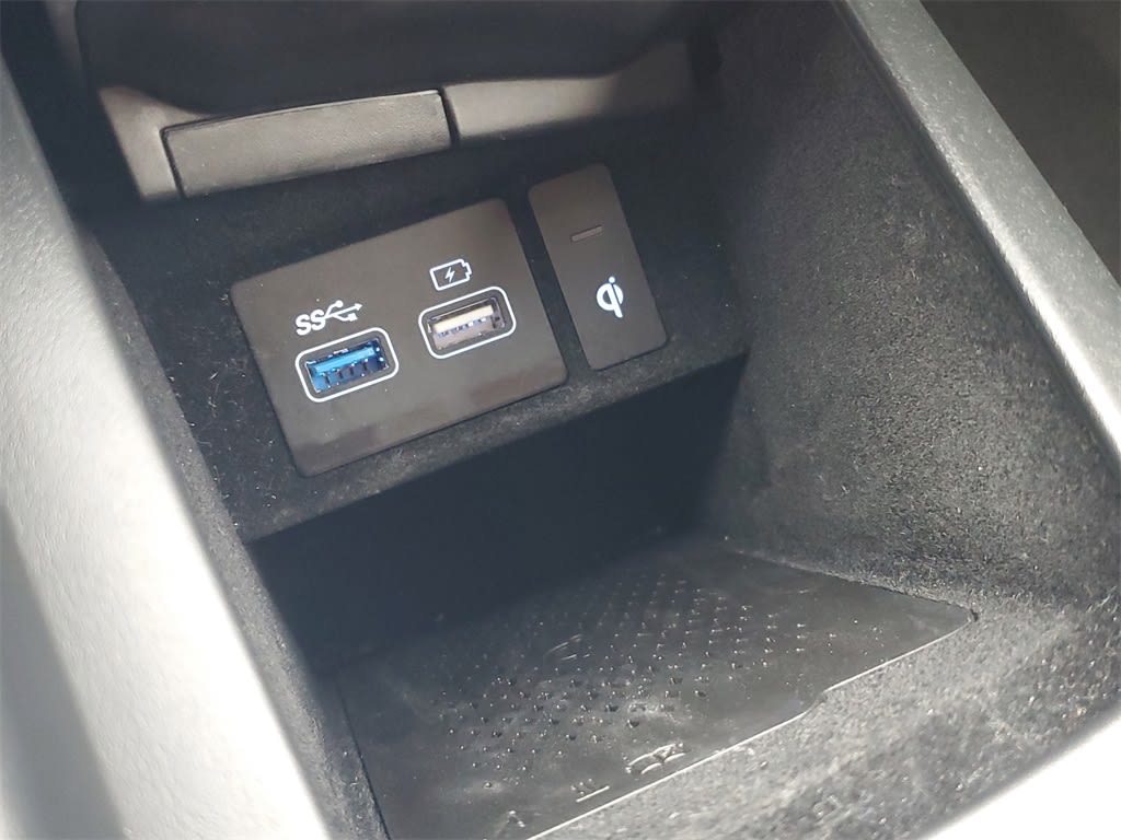 Thumbnail: 2025 Genesis GV70 - 15