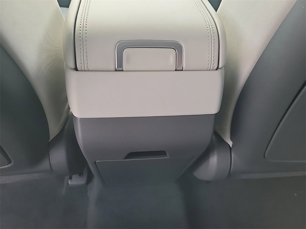 2025 Hyundai Santa Fe SE 19