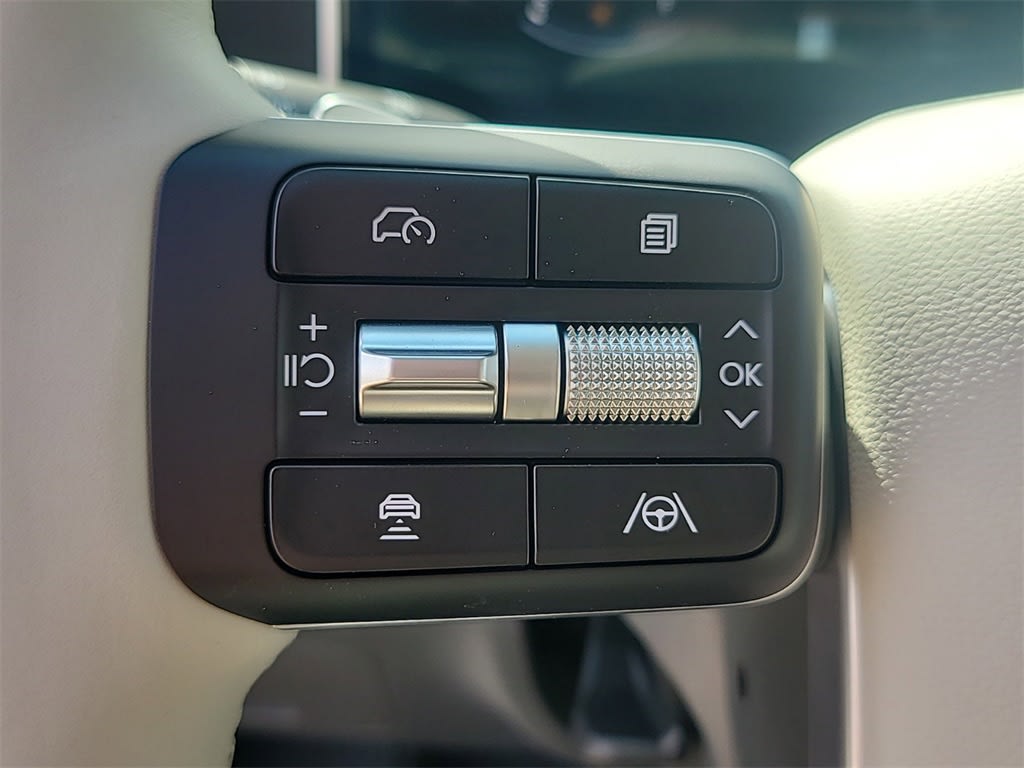 2025 Hyundai Santa Fe SE 11