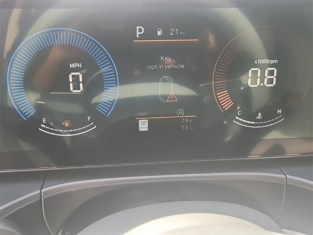 2025 Hyundai Santa Fe SE 12