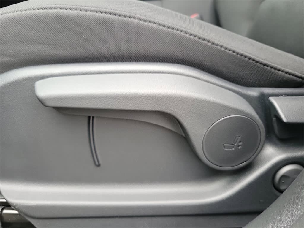 2025 Hyundai Santa Fe SE 29