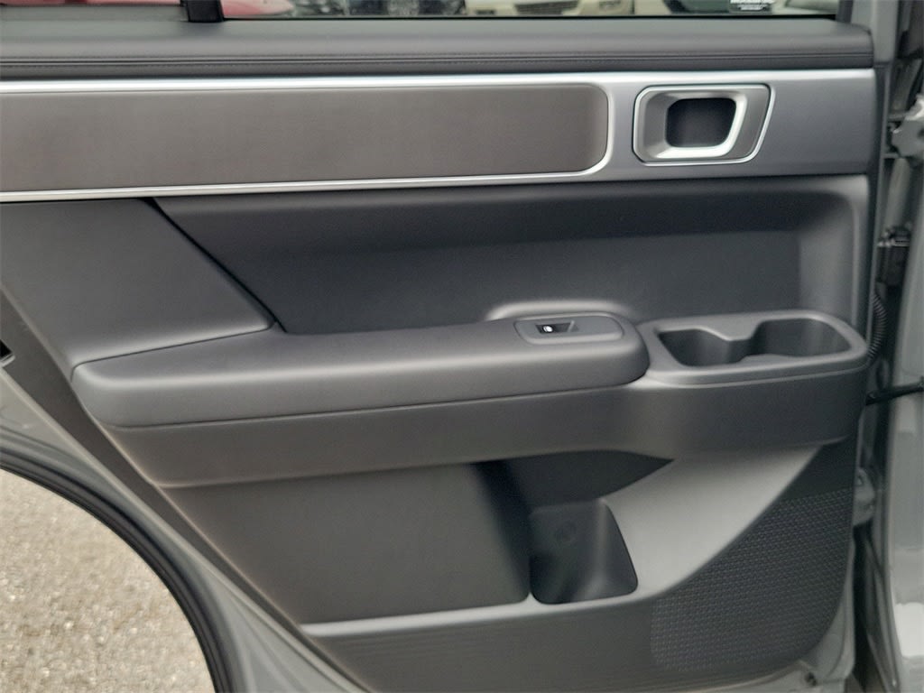 2025 Hyundai Santa Fe SE 19