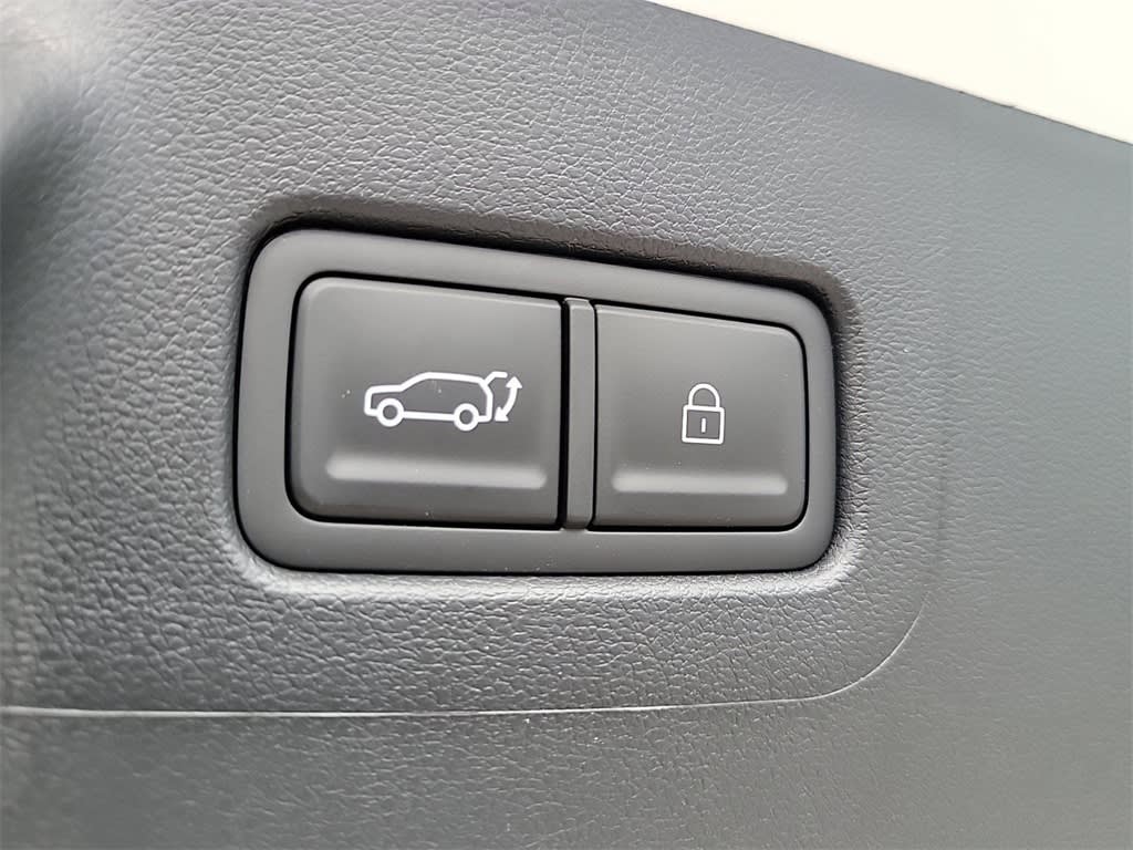 2025 Hyundai Santa Fe SE 16