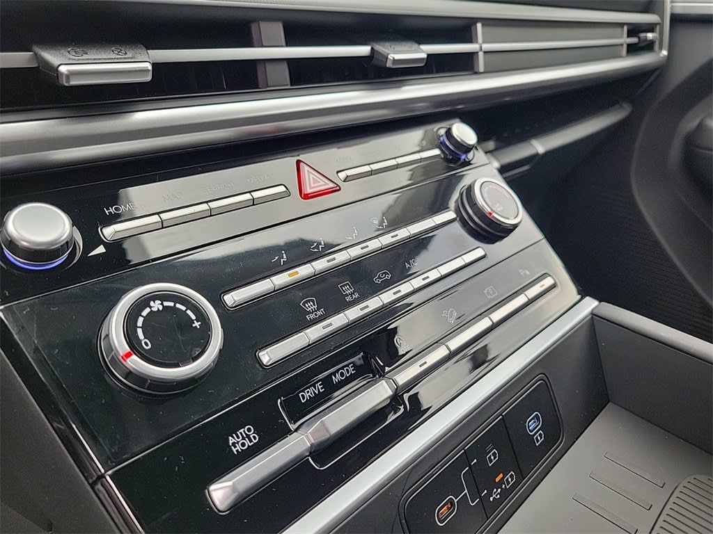 2025 Hyundai Santa Fe SE 23