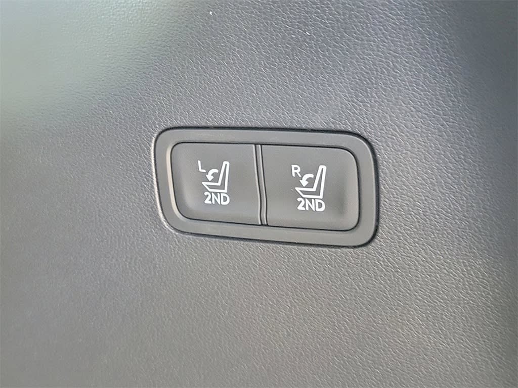 2025 Hyundai Santa Fe SEL 18
