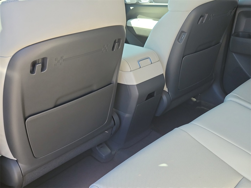 Thumbnail: 2026 Hyundai Santa Fe - 16