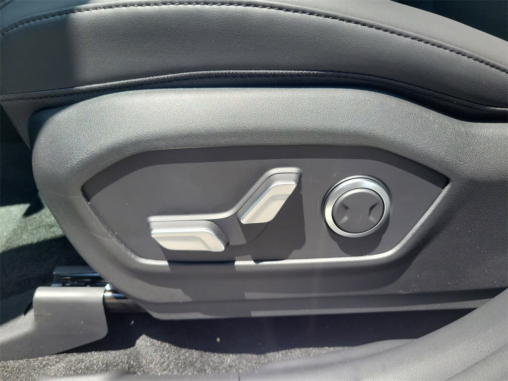 Thumbnail: 2025 Hyundai Santa Fe - 23