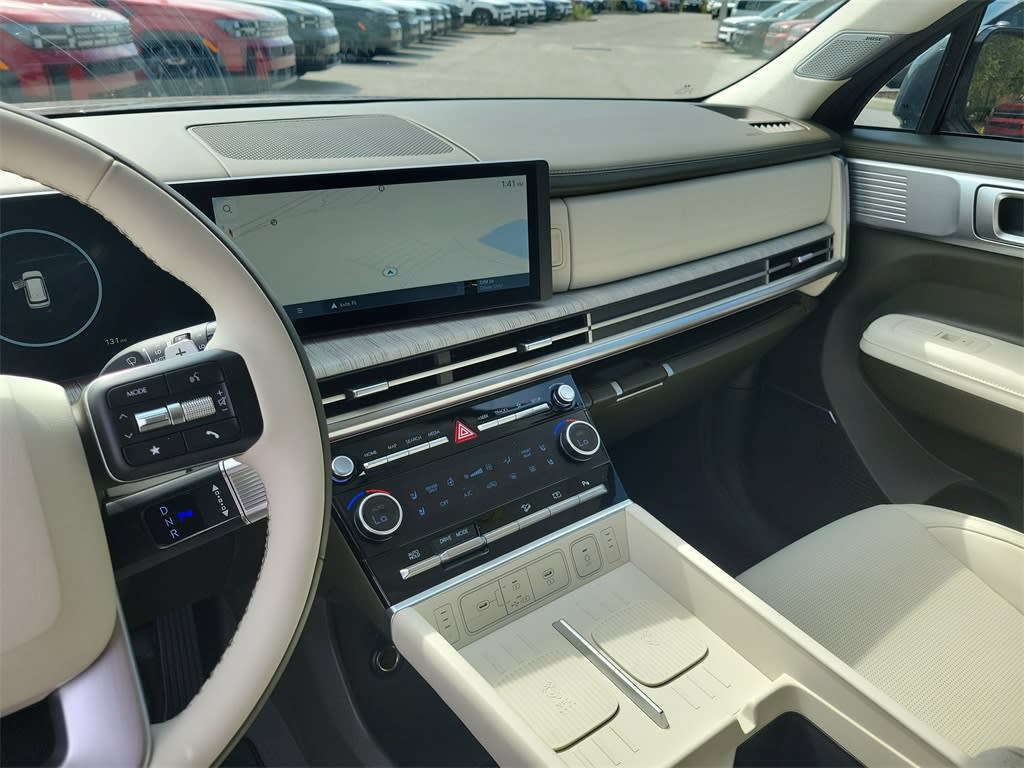 Thumbnail: 2025 Hyundai Santa Fe - 32