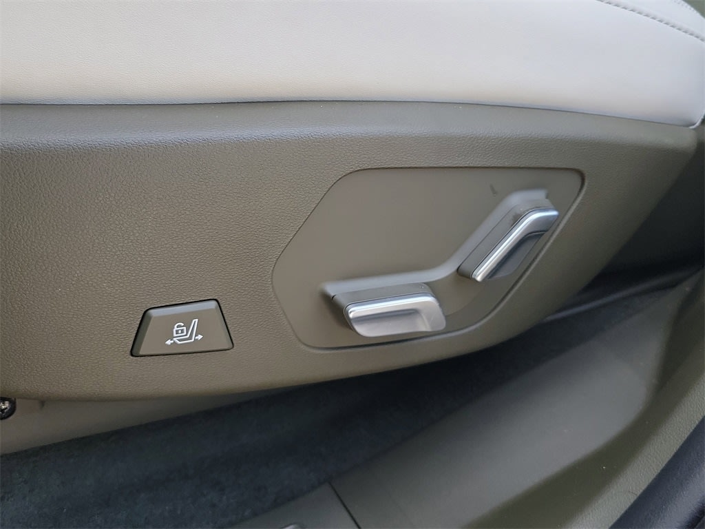 Thumbnail: 2025 Hyundai Santa Fe - 21