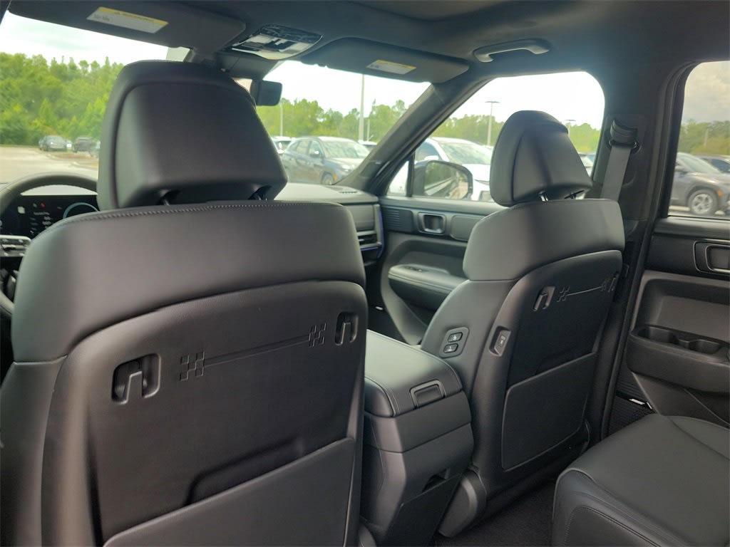 Thumbnail: 2025 Hyundai Santa Fe - 21