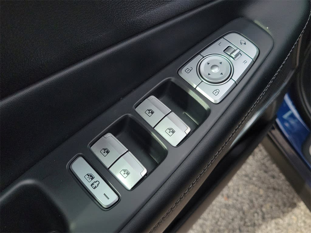 Thumbnail: 2022 Hyundai Santa Fe - 23