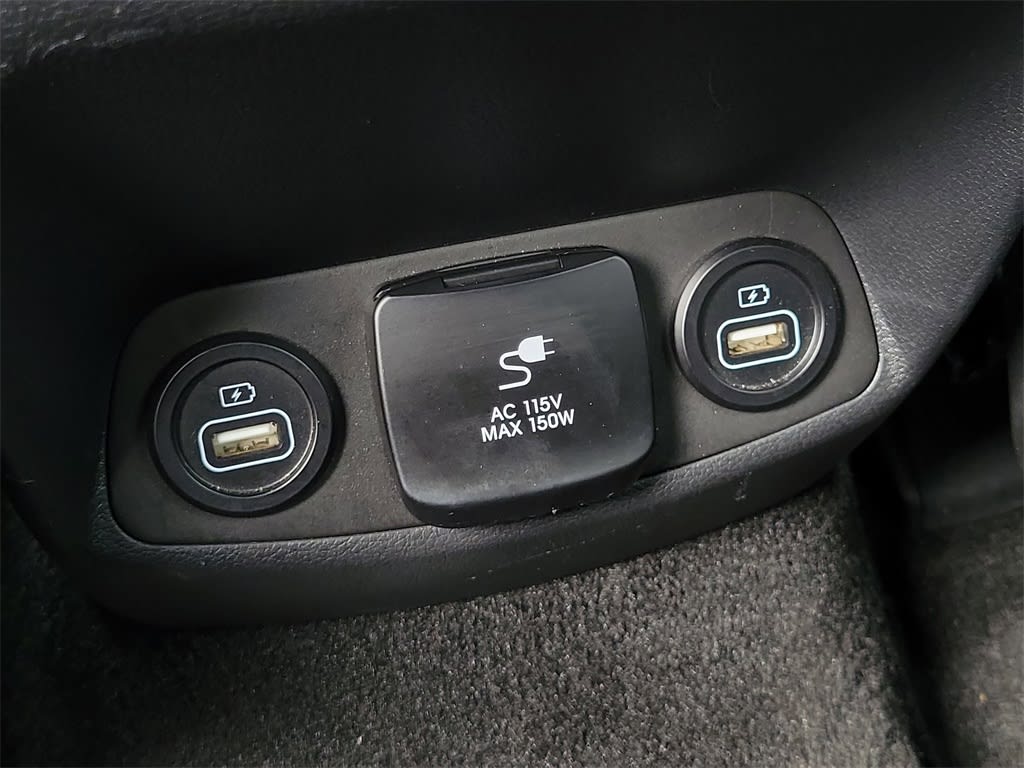 Thumbnail: 2022 Hyundai Santa Fe - 21