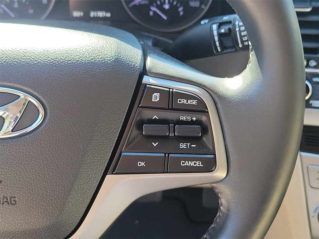 Thumbnail: 2017 Hyundai Elantra - 25