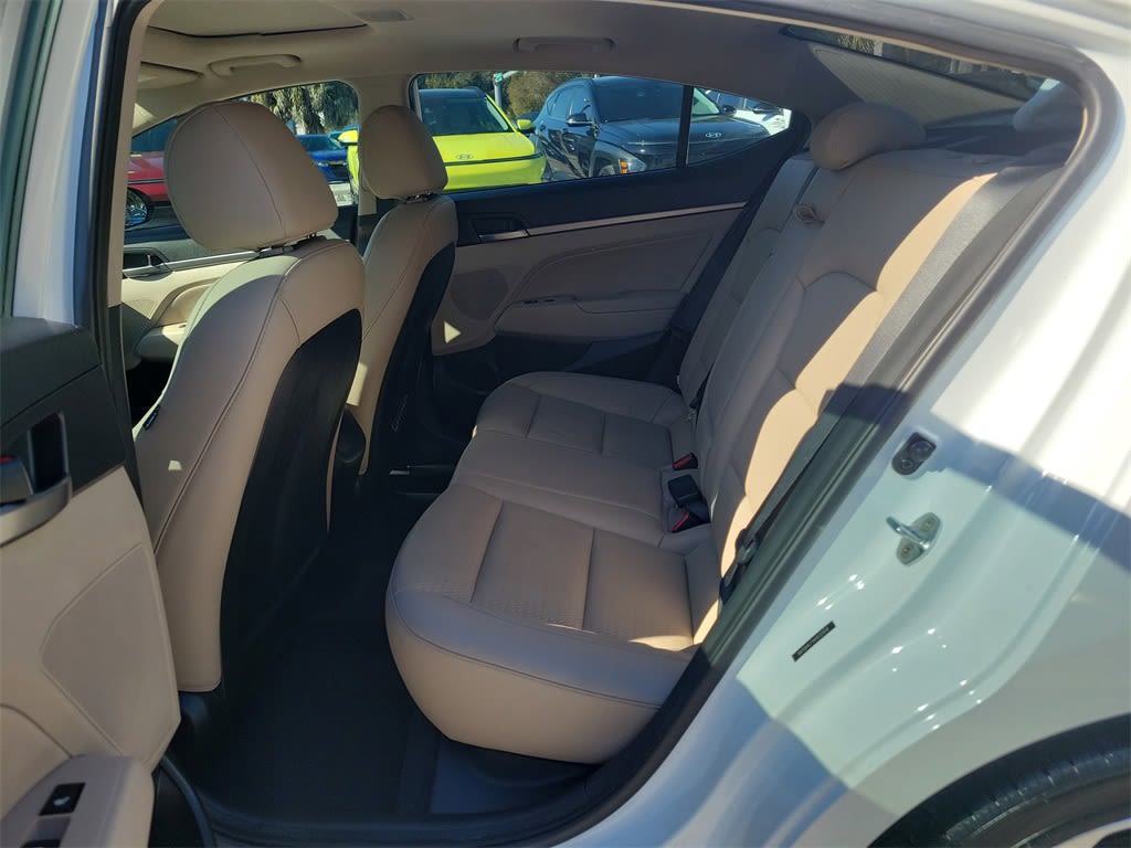 Thumbnail: 2017 Hyundai Elantra - 8