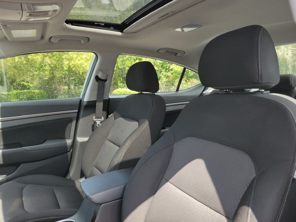 Thumbnail: 2017 Hyundai Elantra - 21