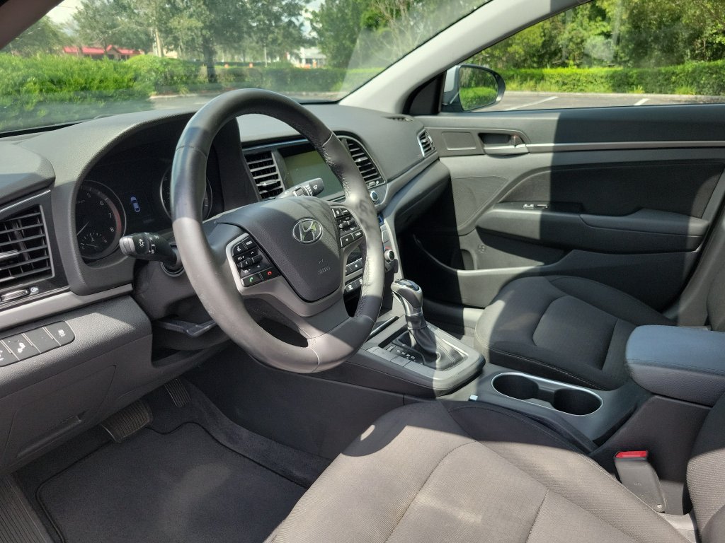 Thumbnail: 2017 Hyundai Elantra - 2
