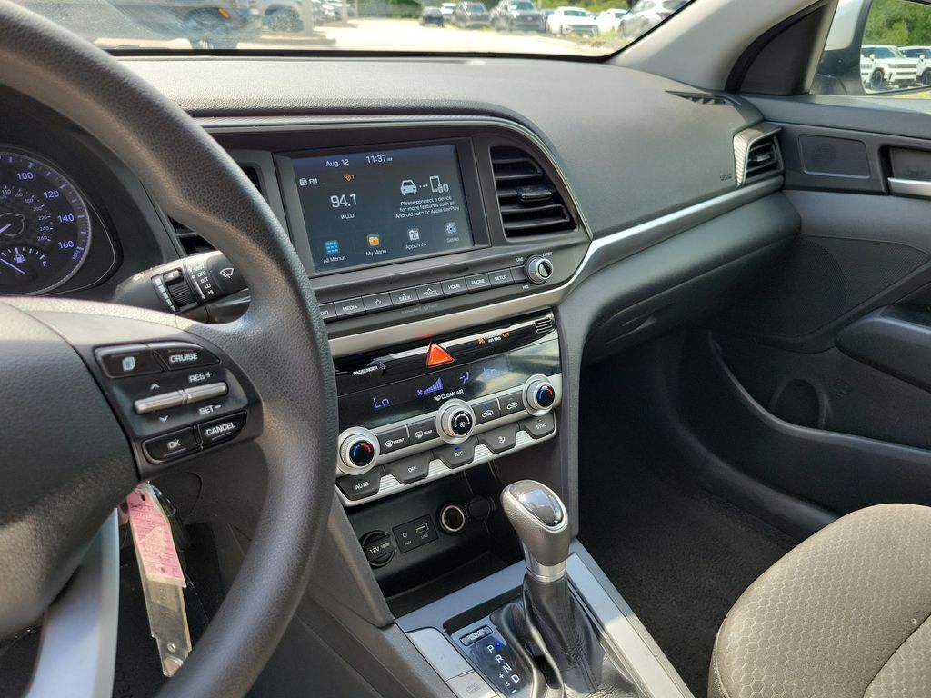 Thumbnail: 2020 Hyundai Elantra - 29