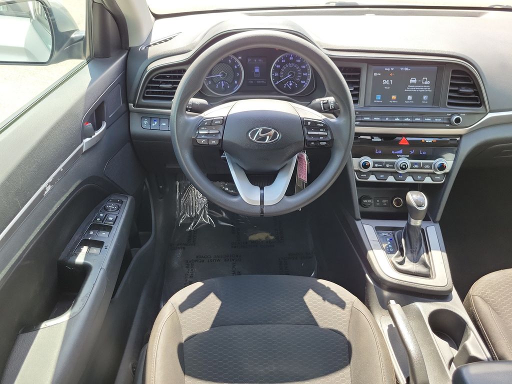 Thumbnail: 2020 Hyundai Elantra - 9
