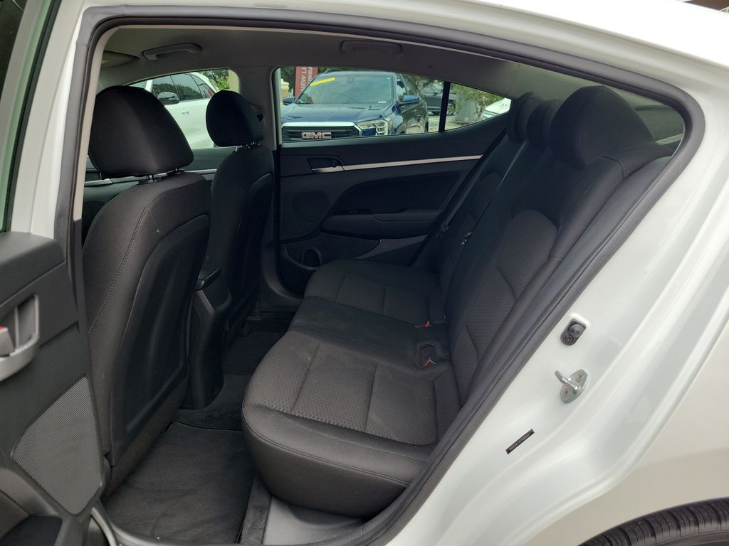 Thumbnail: 2019 Hyundai Elantra - 9
