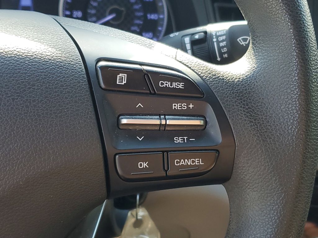 Thumbnail: 2020 Hyundai Elantra - 25