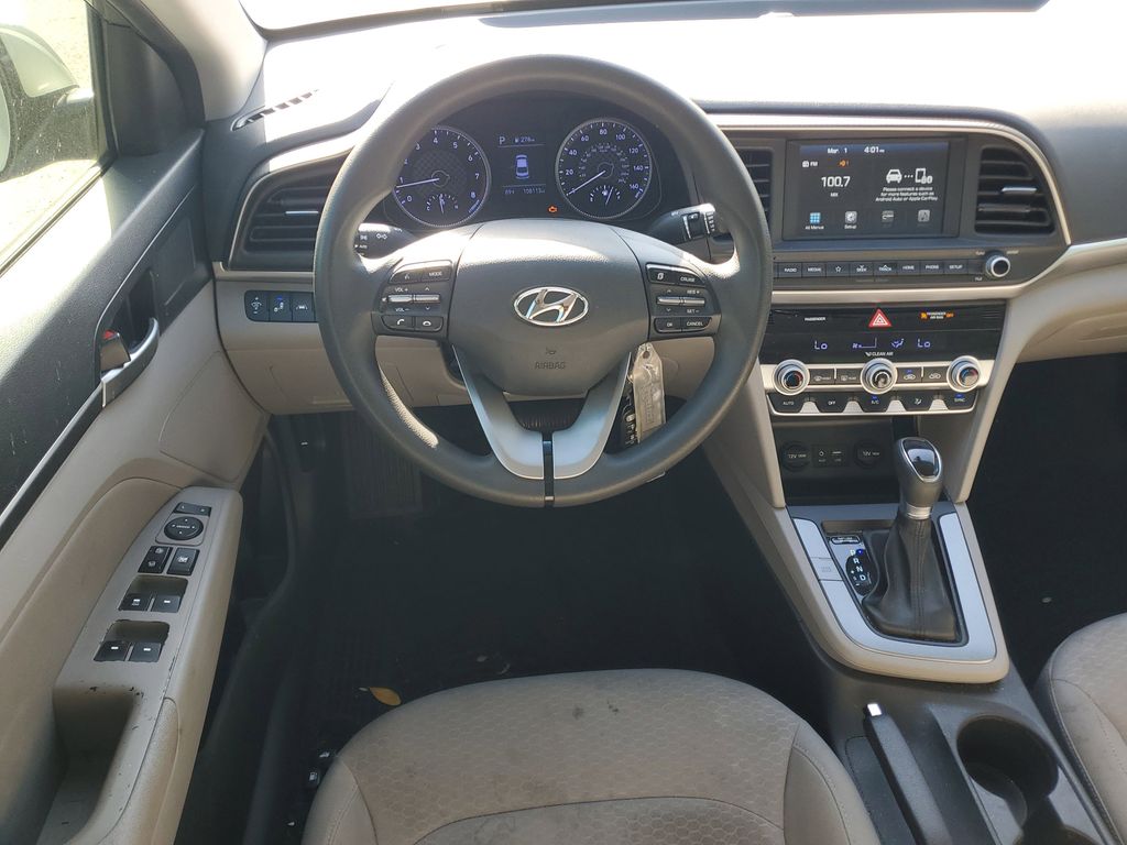 Thumbnail: 2020 Hyundai Elantra - 9