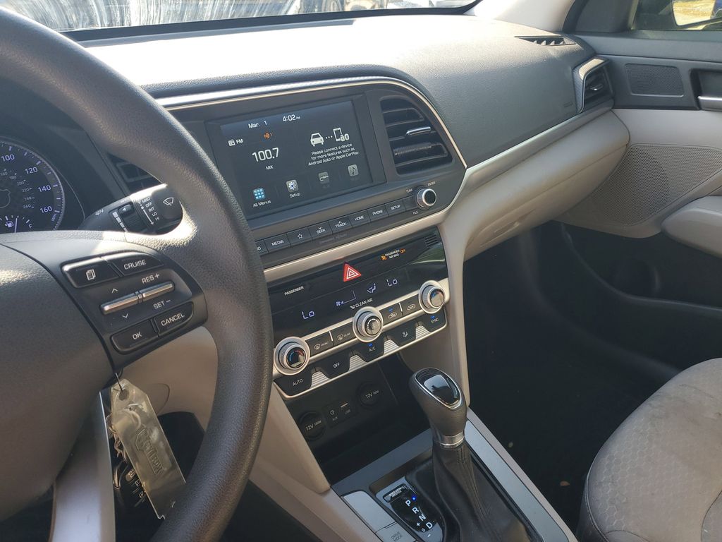 Thumbnail: 2020 Hyundai Elantra - 29