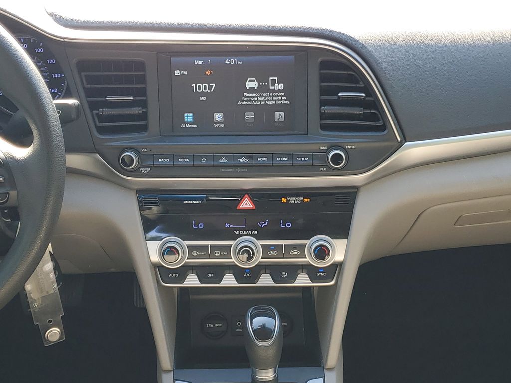 Thumbnail: 2020 Hyundai Elantra - 11
