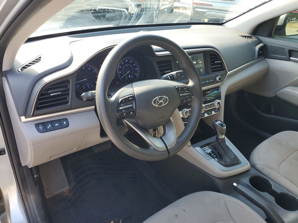 Thumbnail: 2020 Hyundai Elantra - 10