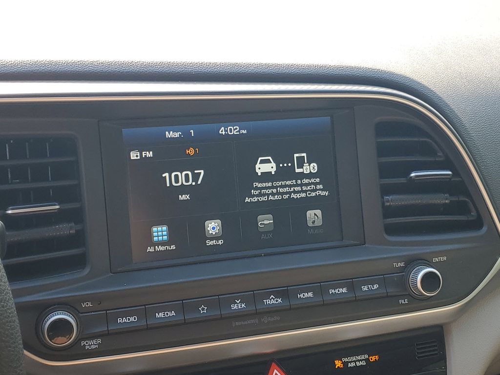 Thumbnail: 2020 Hyundai Elantra - 26