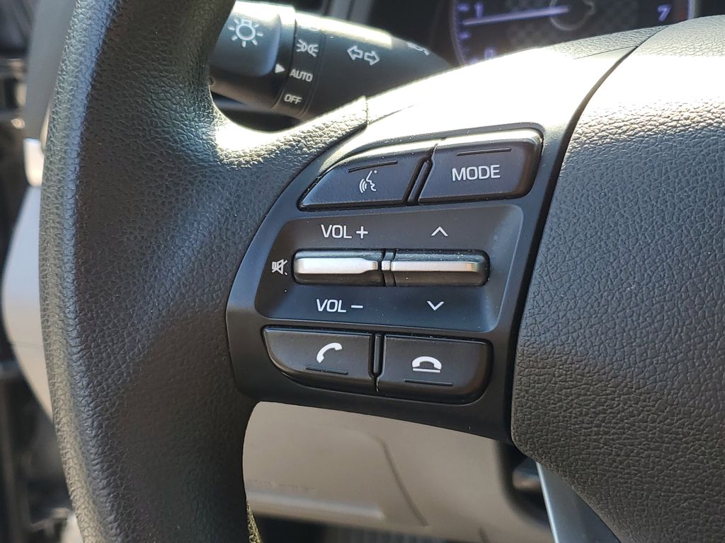 Thumbnail: 2020 Hyundai Elantra - 24