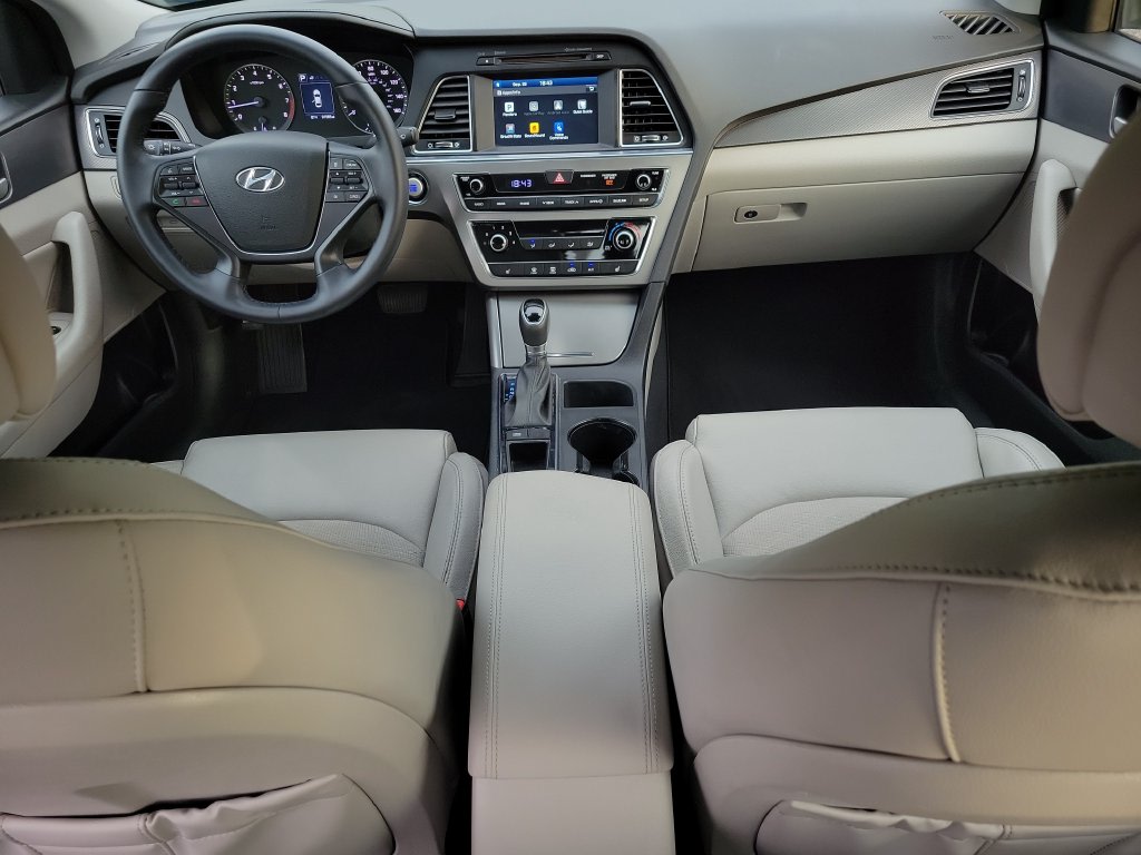 Thumbnail: 2017 Hyundai Sonata - 6
