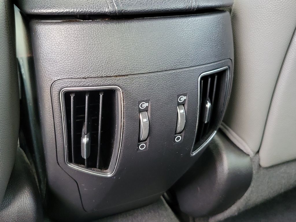 Thumbnail: 2013 Hyundai Sonata - 20