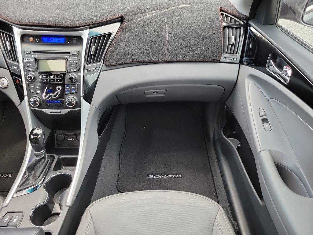 Thumbnail: 2013 Hyundai Sonata - 6