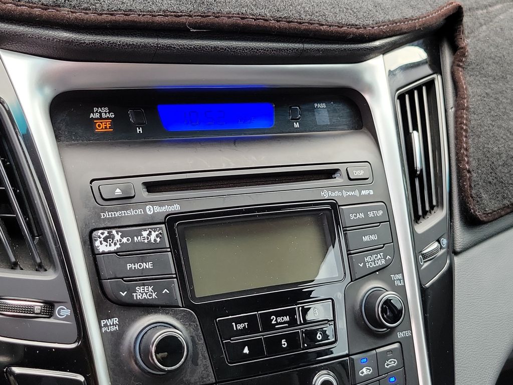 Thumbnail: 2013 Hyundai Sonata - 28