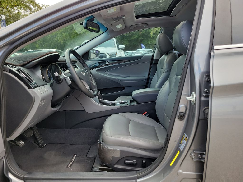 Thumbnail: 2013 Hyundai Sonata - 7