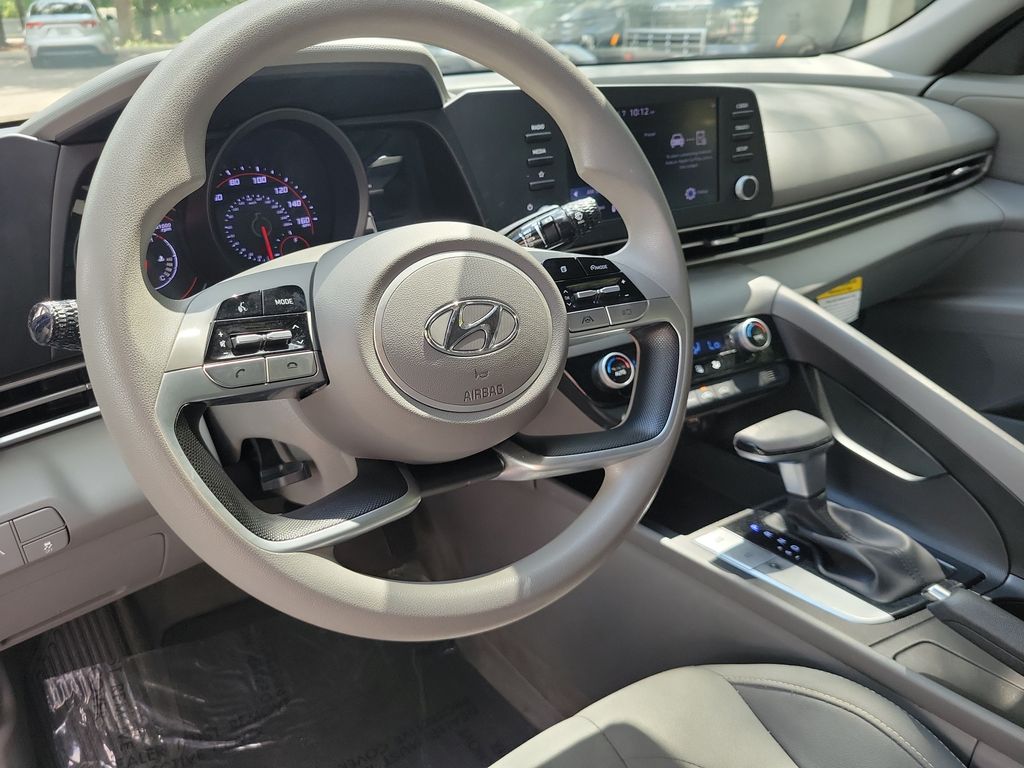 Thumbnail: 2023 Hyundai Elantra - 29
