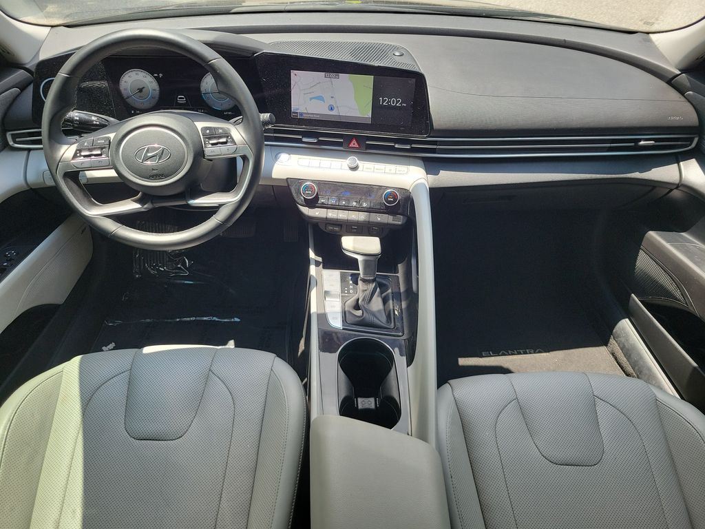 Thumbnail: 2022 Hyundai Elantra - 2