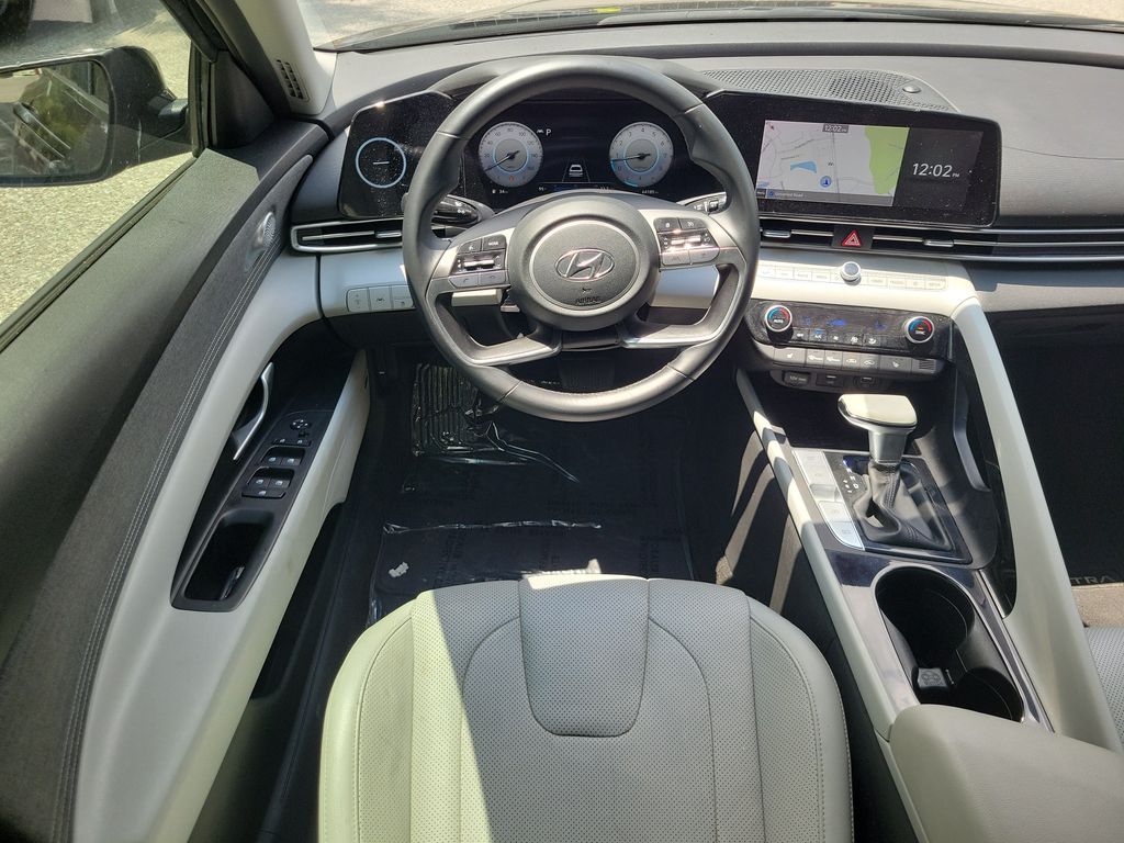 Thumbnail: 2022 Hyundai Elantra - 7