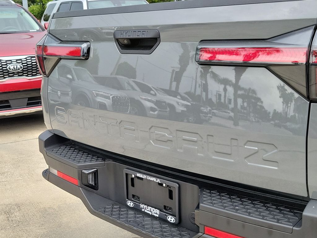 Thumbnail: 2025 Hyundai Santa Cruz - 17