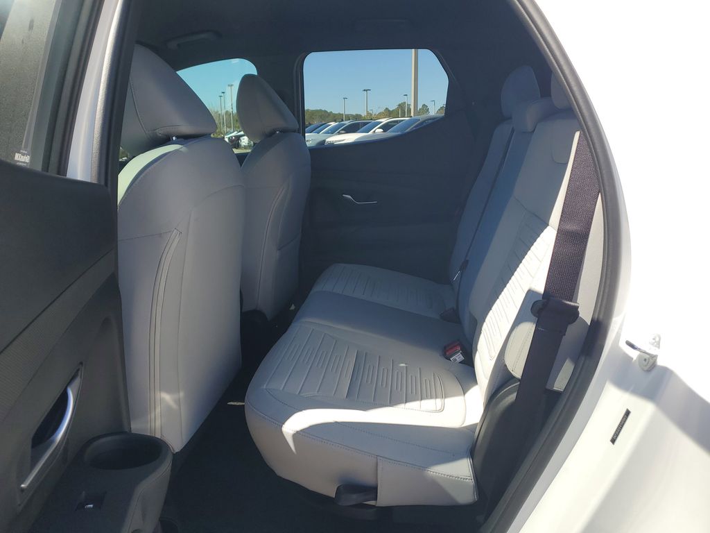 Thumbnail: 2026 Hyundai Santa Cruz - 10