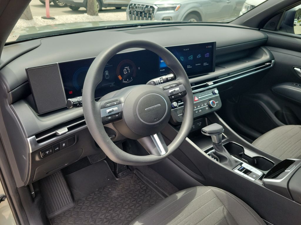Thumbnail: 2025 Hyundai Santa Cruz - 10