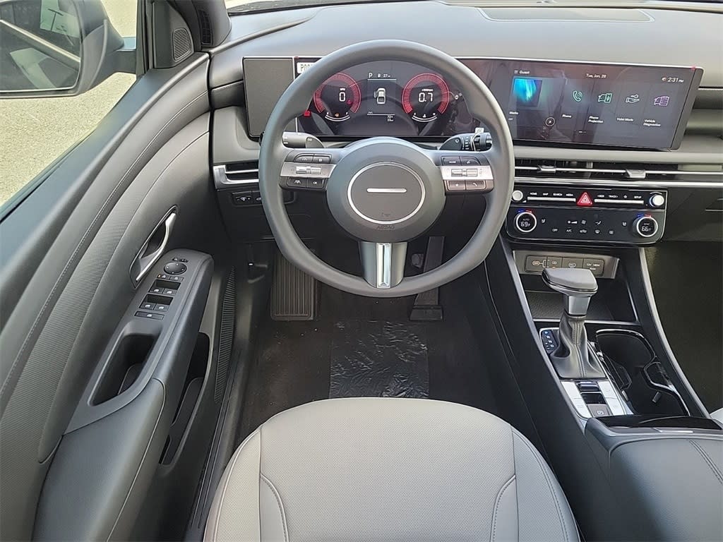 2025 Hyundai Santa Cruz SEL 8